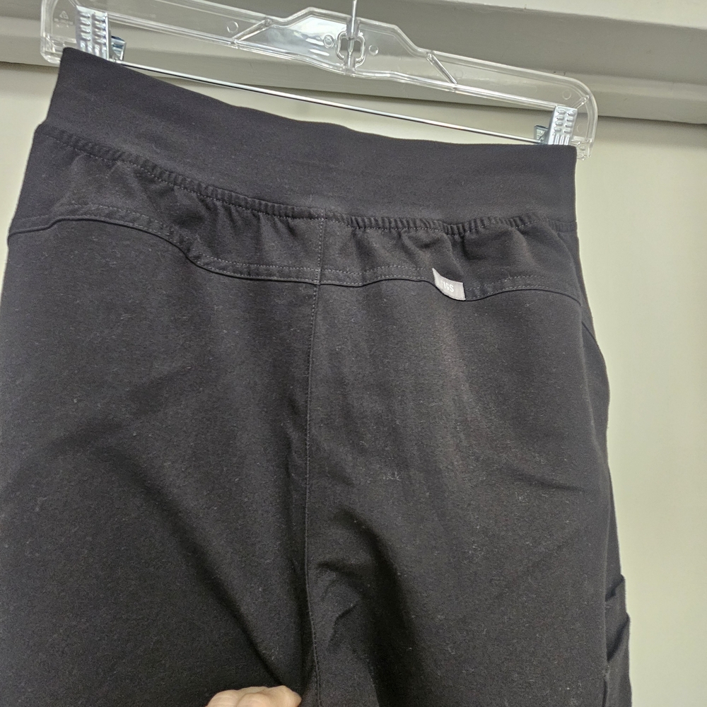 Kade Cargo Scrub Pants - Picture 9 of 16